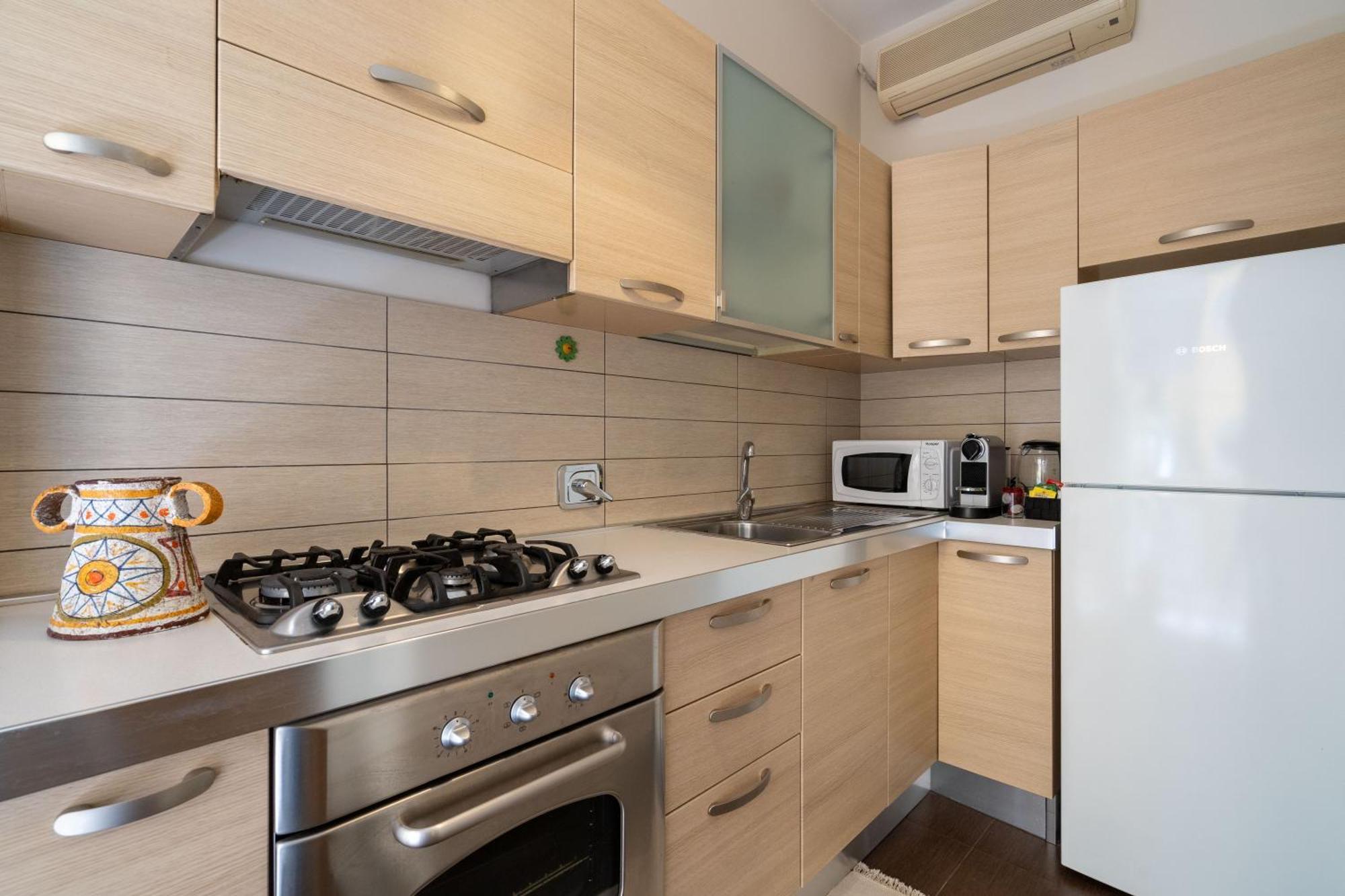 -15min Dal Colosseo- Aria Condizionata & Netflix Gratis Apartamento *